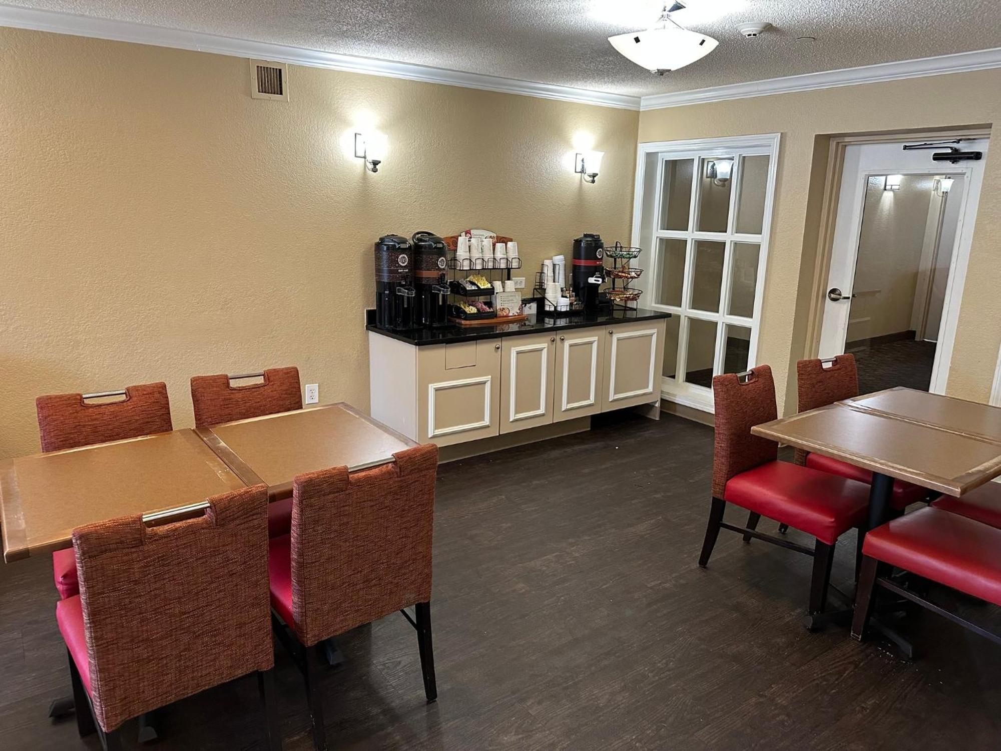 Red Roof Inn ساوثفيلد المظهر الخارجي الصورة