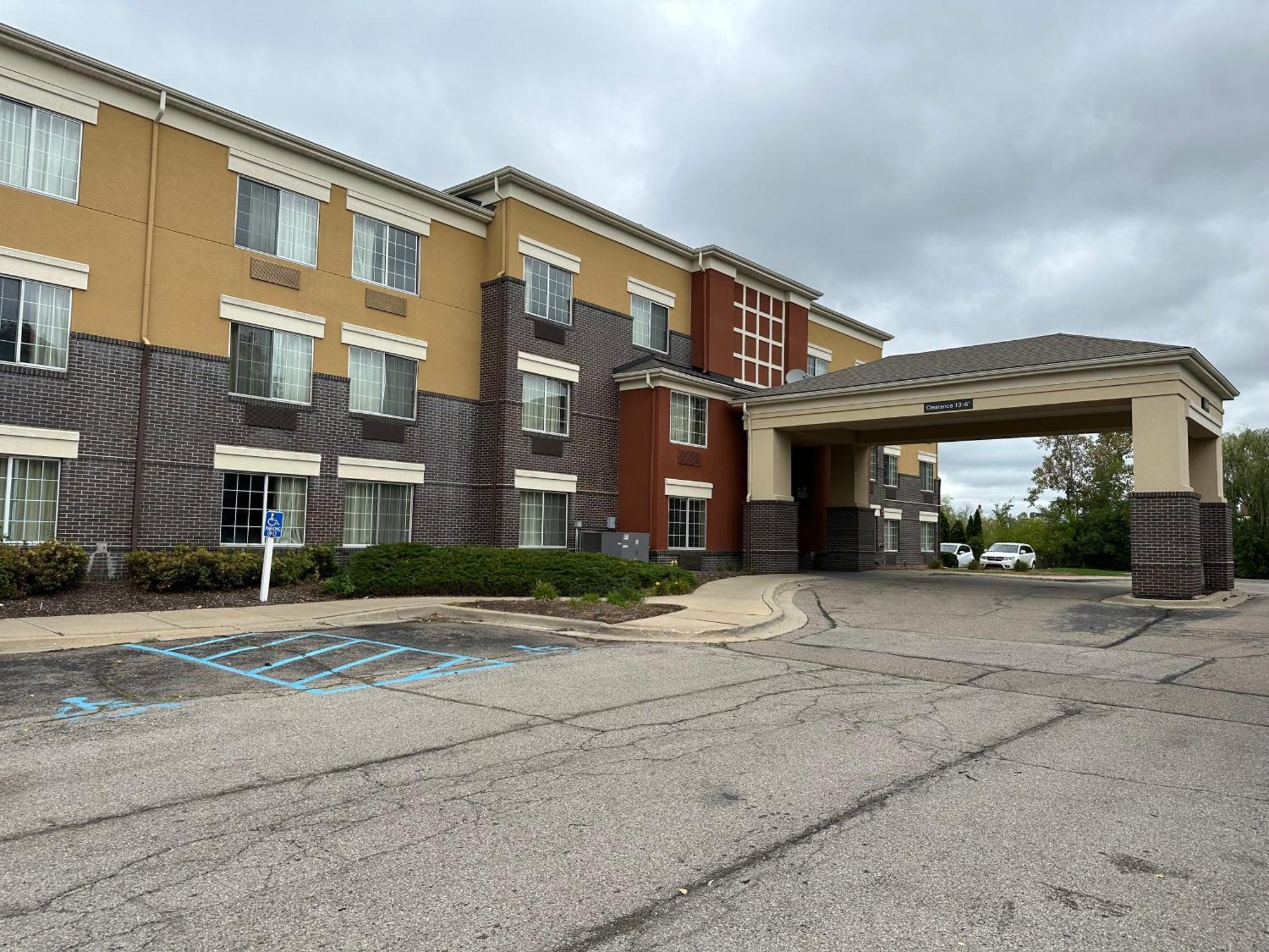 Red Roof Inn ساوثفيلد المظهر الخارجي الصورة